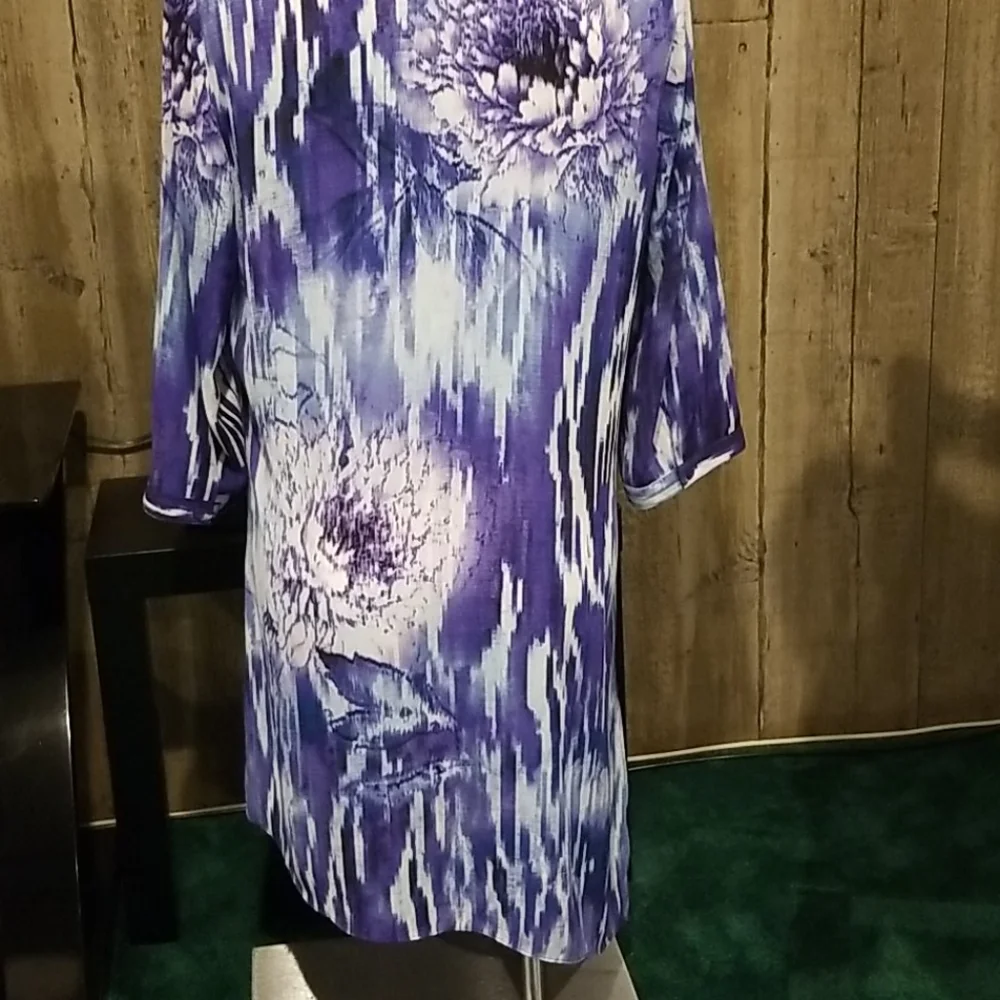 Chico's woman's blouse size 1 - Picture 3 of 6